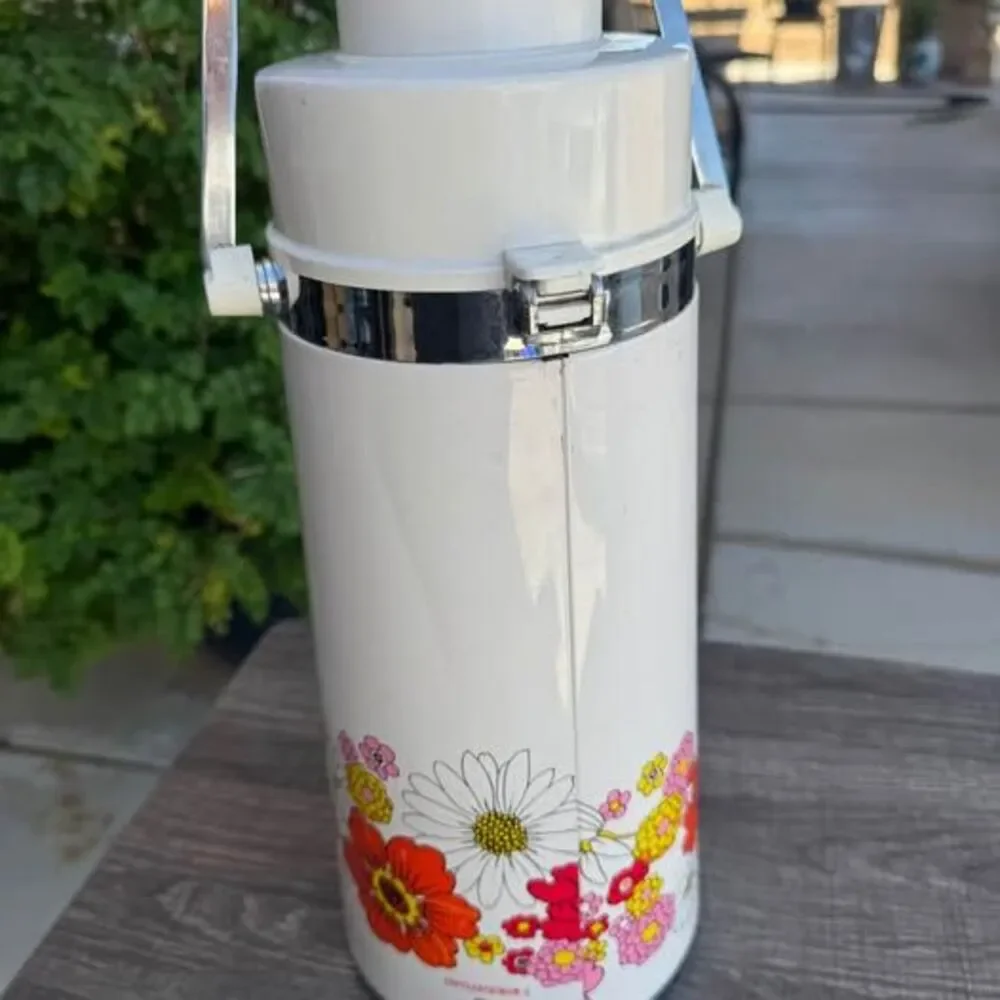 1960’s 1.9L King Hot Cold Thermos Pump Hippie Flower Works Tested